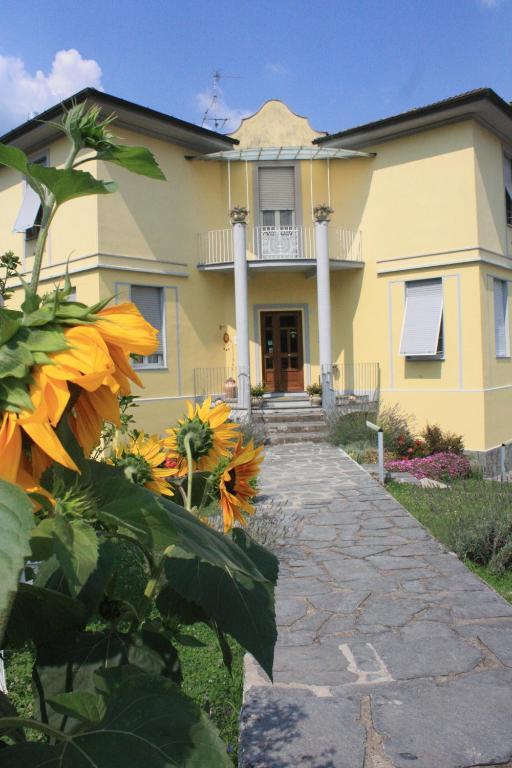 Affittacamere Bel Sole Боргетто-ди-Вара Экстерьер фото